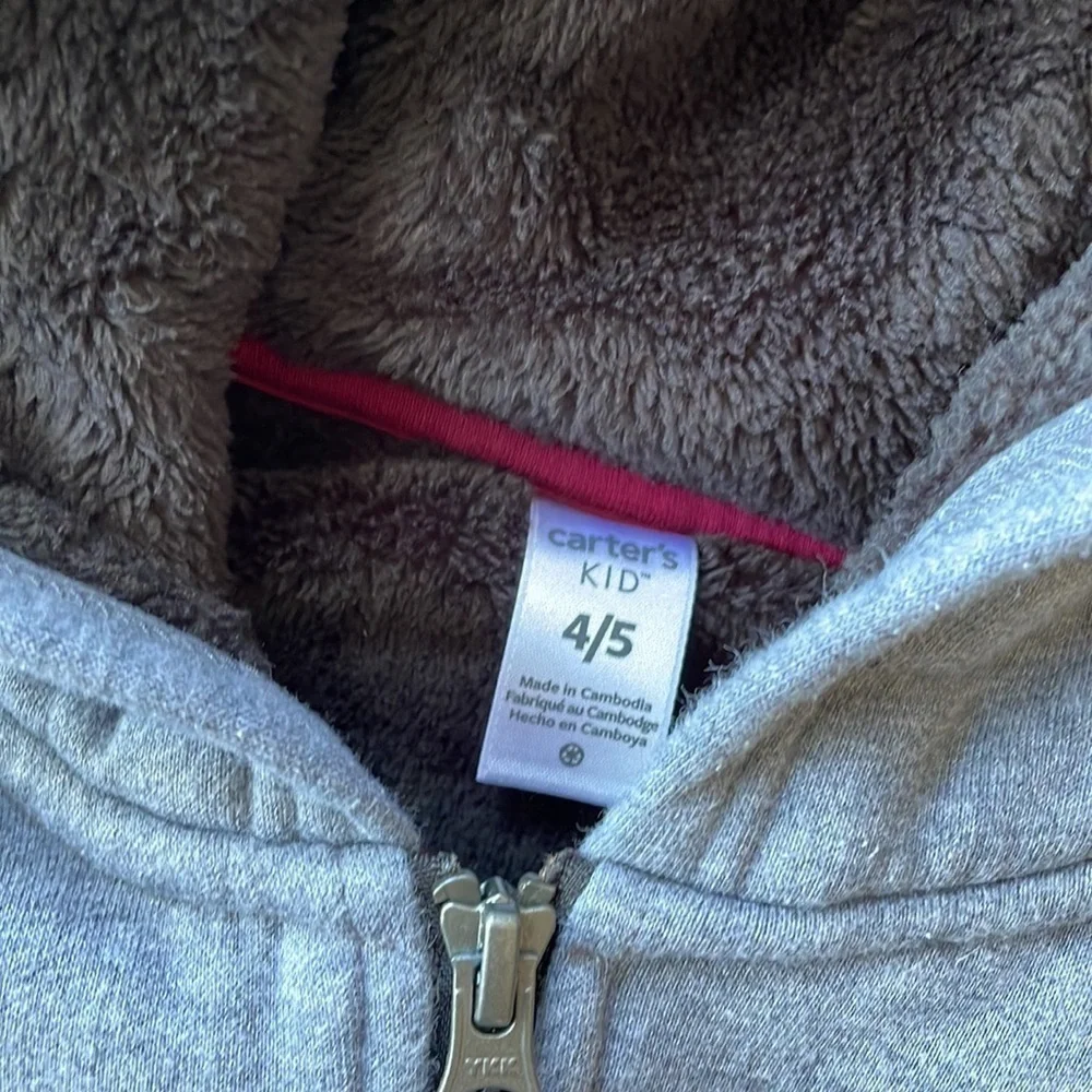 Carter’s boys fleece hoodie size 4/5y